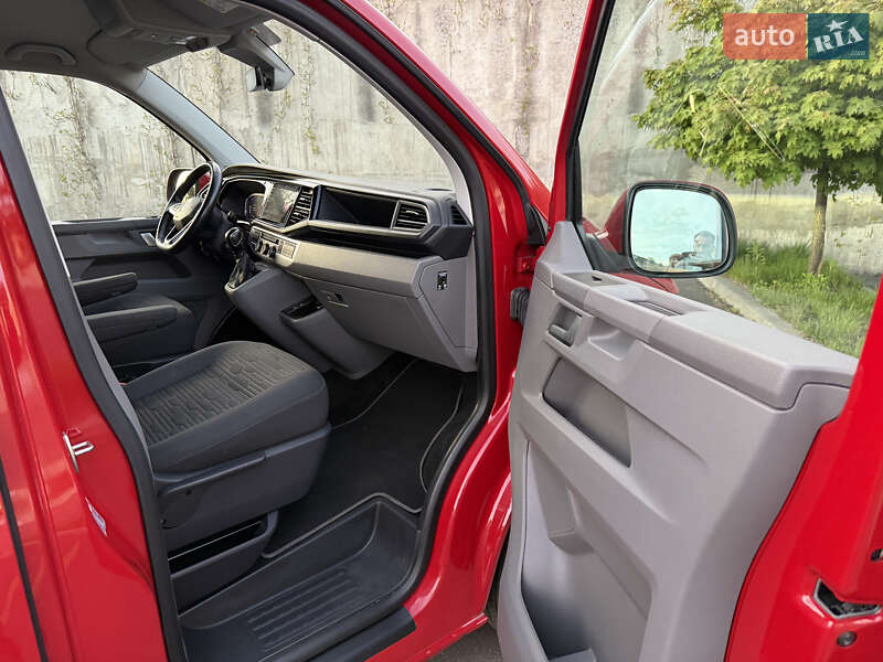 Минивэн Volkswagen Caravelle 2020 в Ровно