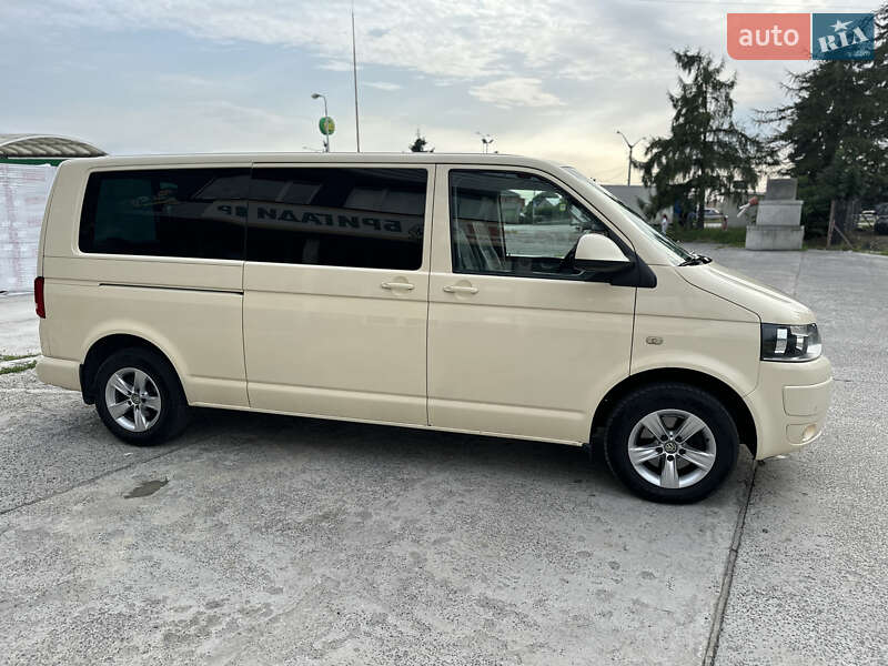 Мінівен Volkswagen Caravelle 2011 в Львові