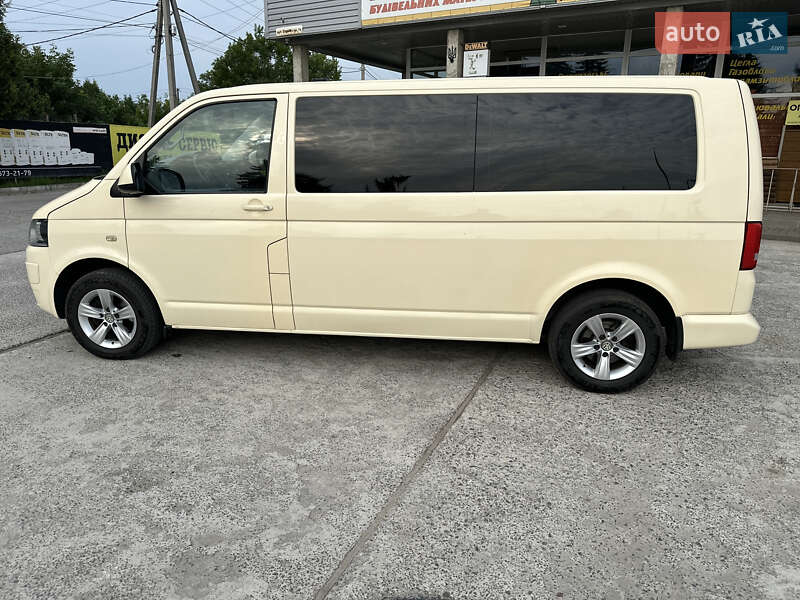 Мінівен Volkswagen Caravelle 2011 в Львові