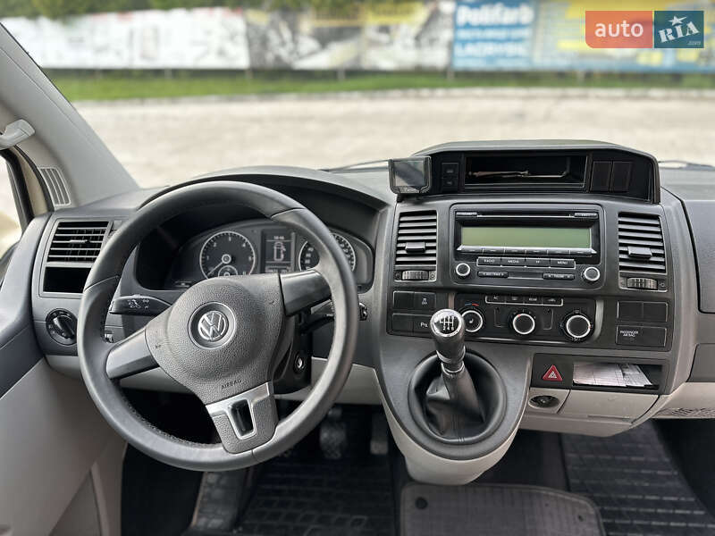 Мінівен Volkswagen Caravelle 2011 в Львові