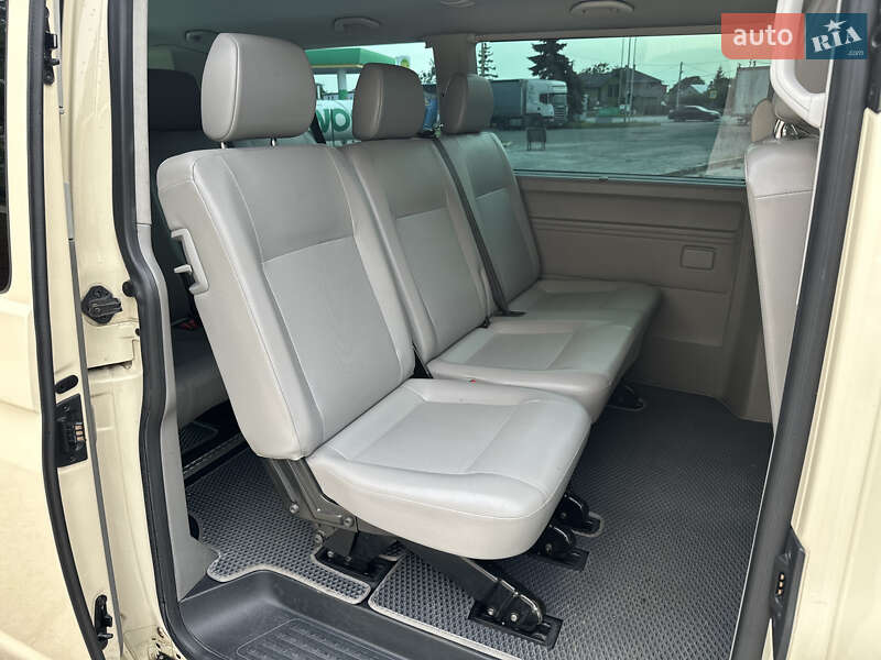 Мінівен Volkswagen Caravelle 2011 в Львові