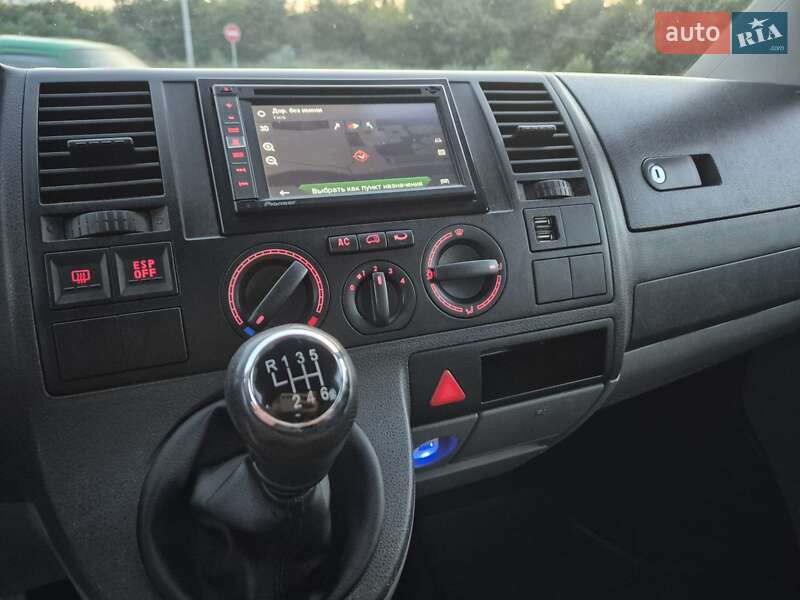 Минивэн Volkswagen Caravelle 2008 в Киеве