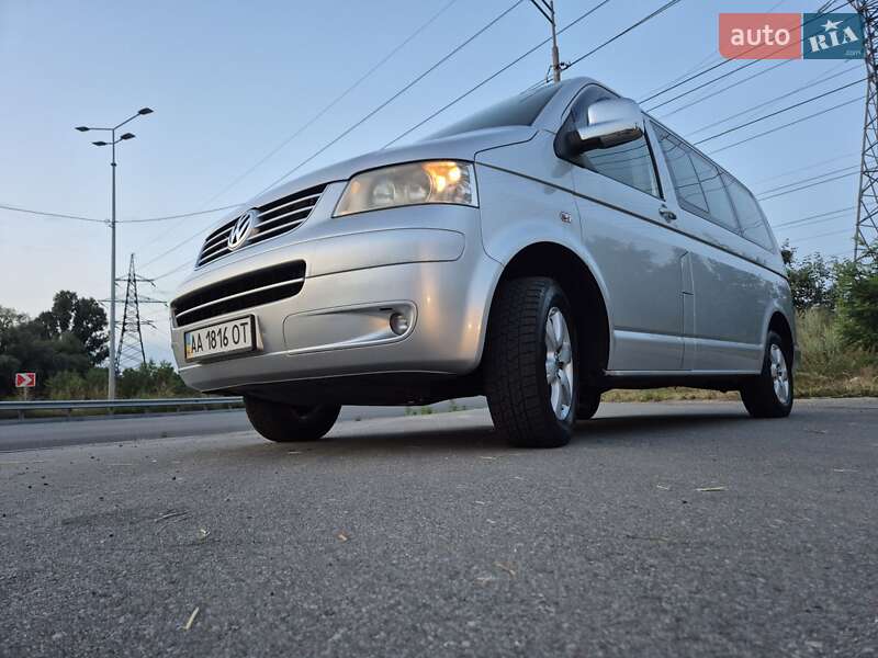 Минивэн Volkswagen Caravelle 2008 в Киеве