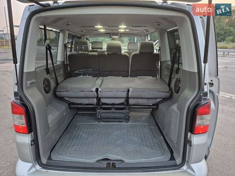 Минивэн Volkswagen Caravelle 2008 в Киеве