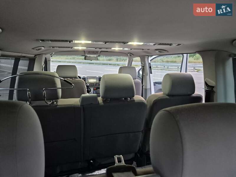 Минивэн Volkswagen Caravelle 2008 в Киеве