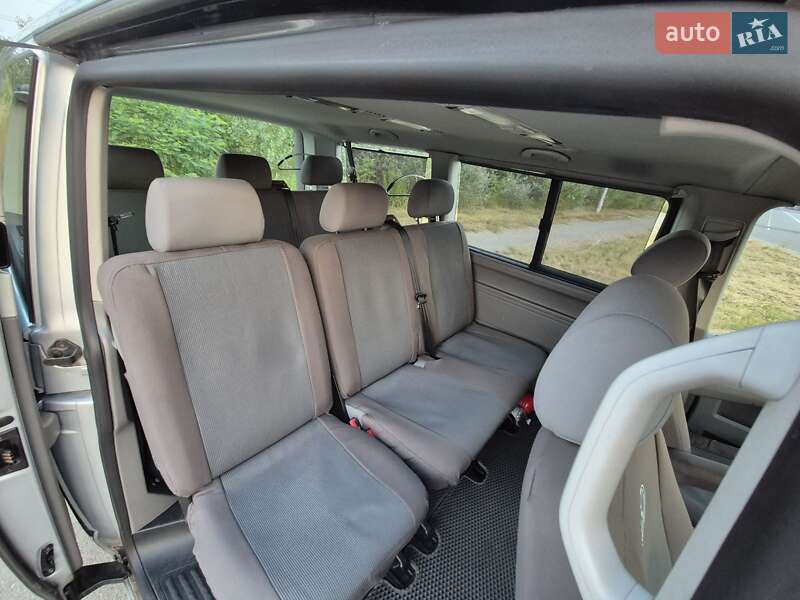 Минивэн Volkswagen Caravelle 2008 в Киеве