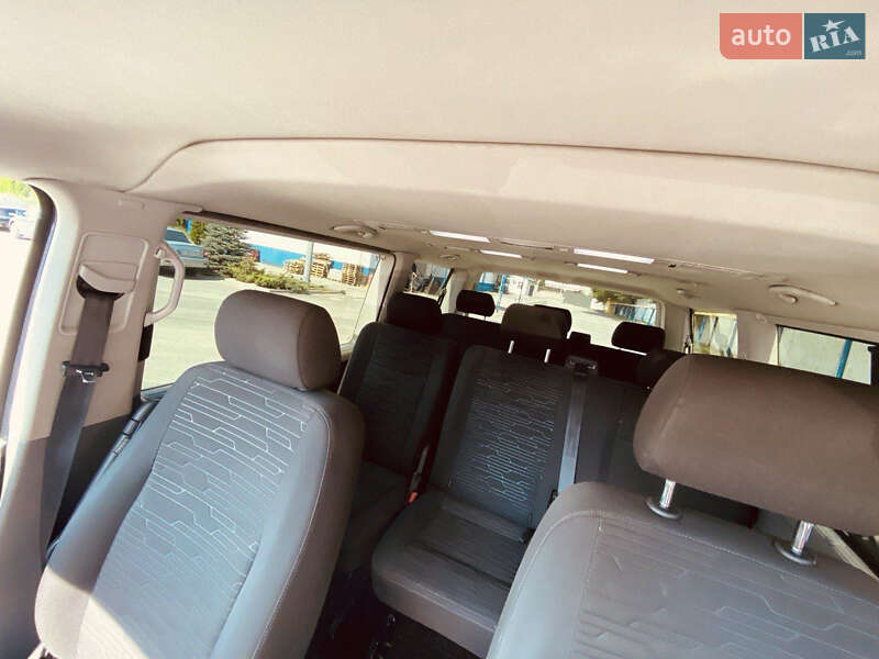 Минивэн Volkswagen Caravelle 2021 в Киеве