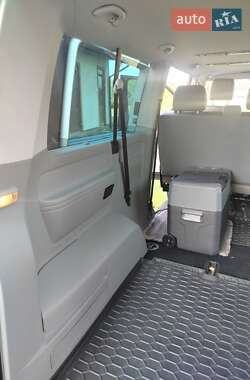 Мінівен Volkswagen Caravelle 2014 в Львові