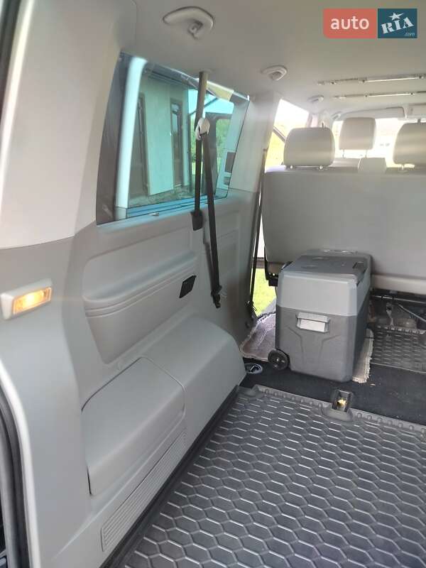 Volkswagen Caravelle 2014 Volkswagen Caravelle 2014