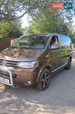 Минивэн Volkswagen Caravelle 2011 в Ровно