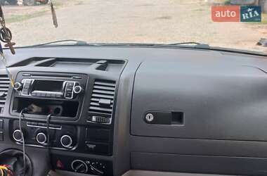 Минивэн Volkswagen Caravelle 2012 в 