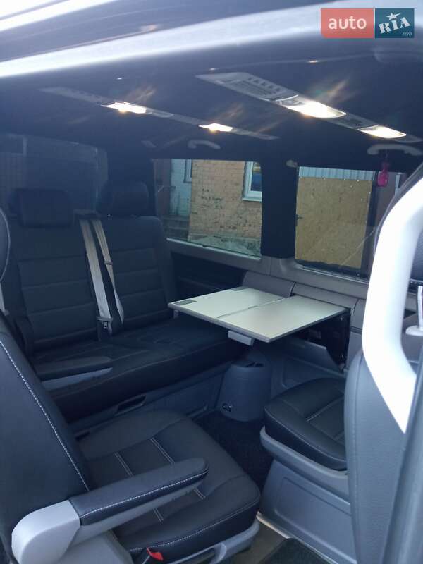 Минивэн Volkswagen Caravelle 2005 в Чернигове