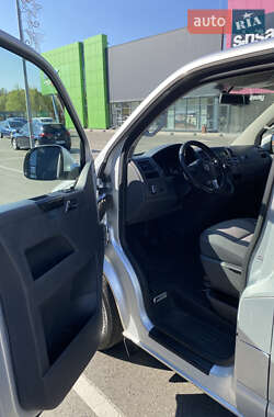 Минивэн Volkswagen Caravelle 2014 в 