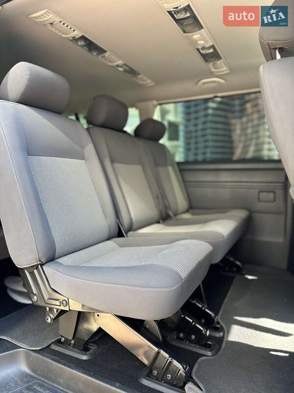 Минивэн Volkswagen Caravelle 2011 в Одессе
