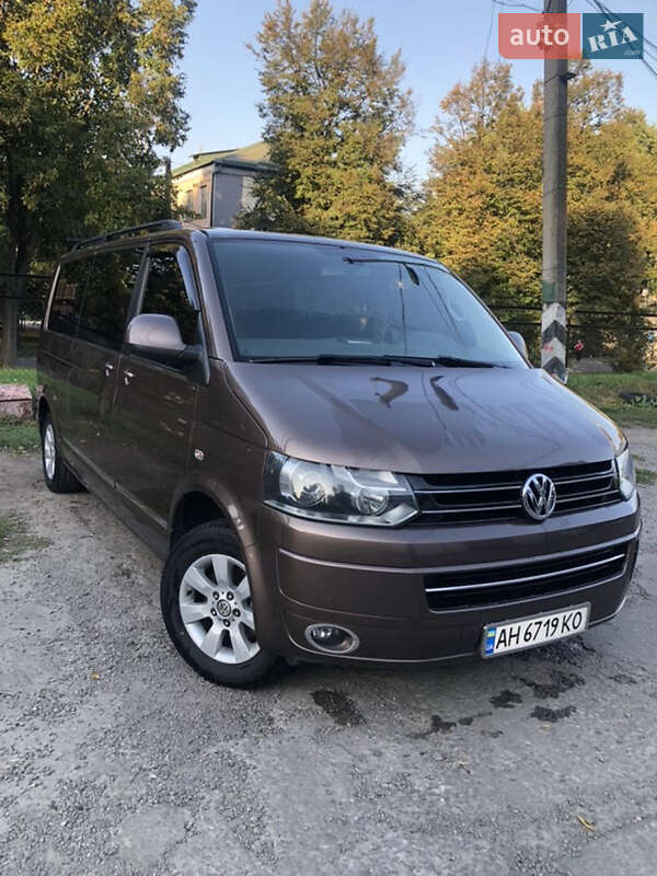 Мінівен Volkswagen Caravelle 2013 в Кам'янському