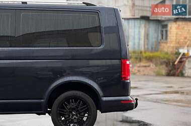 Минивэн Volkswagen Caravelle 2017 в 
