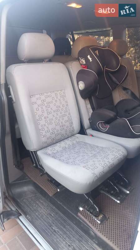 Минивэн Volkswagen Caravelle 2008 в Киеве
