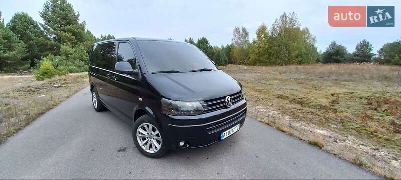 Минивэн Volkswagen Caravelle 2010 в 