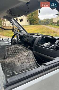 Минивэн Volkswagen Caravelle 2011 в 