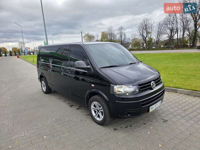 Volkswagen Caravelle 2010 Volkswagen Caravelle 2010