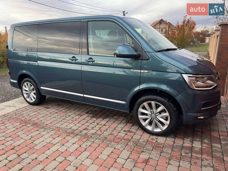 Минивэн Volkswagen Caravelle 2017 в Ужгороде