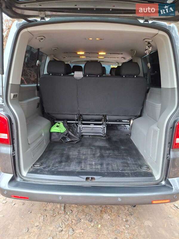 Минивэн Volkswagen Caravelle 2012 в Лебедине