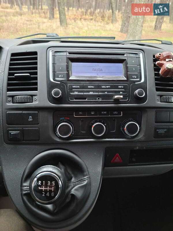 Минивэн Volkswagen Caravelle 2012 в Лебедине