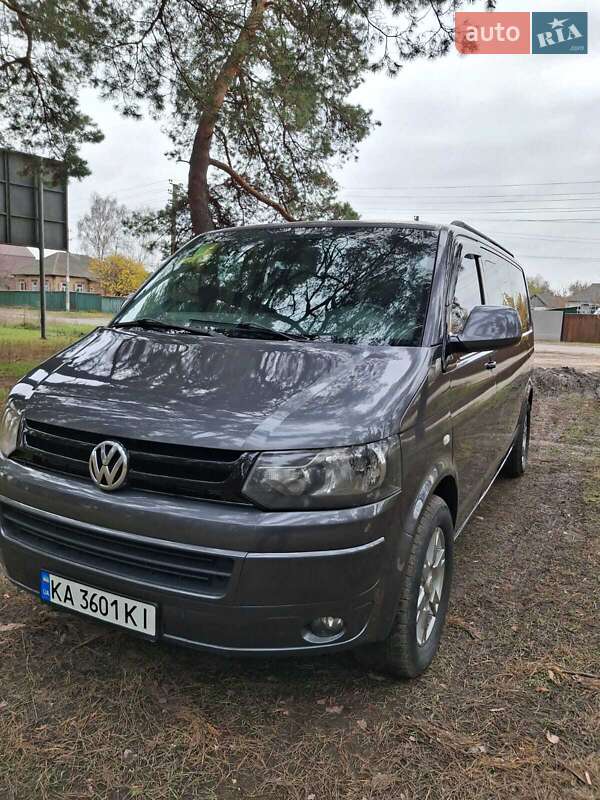 Минивэн Volkswagen Caravelle 2012 в Лебедине