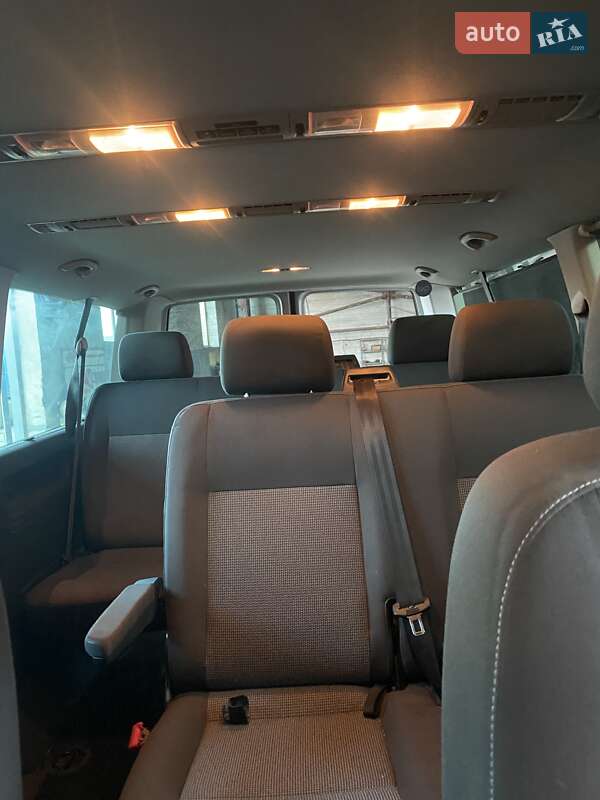 Минивэн Volkswagen Caravelle 2012 в Полтаве