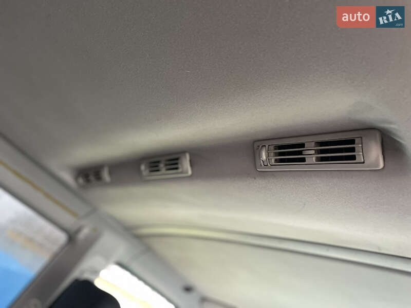 Минивэн Volkswagen Caravelle 2000 в Староконстантинове