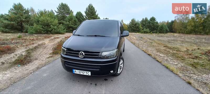 Минивэн Volkswagen Caravelle 2010 в Киеве