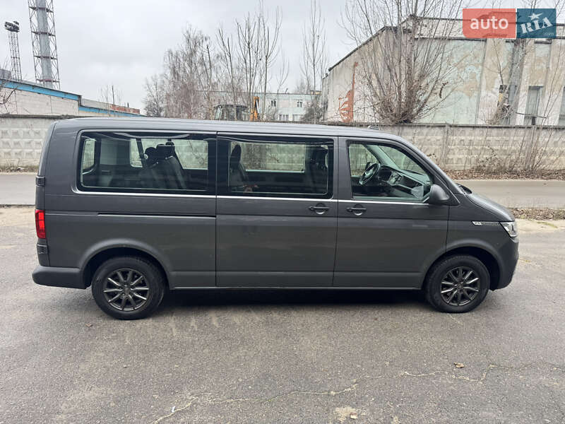 Мінівен Volkswagen Caravelle 2020 в Києві
