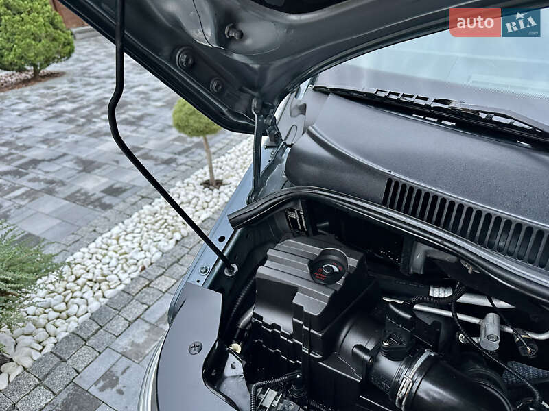 Минивэн Volkswagen Caravelle 2009 в Виноградове