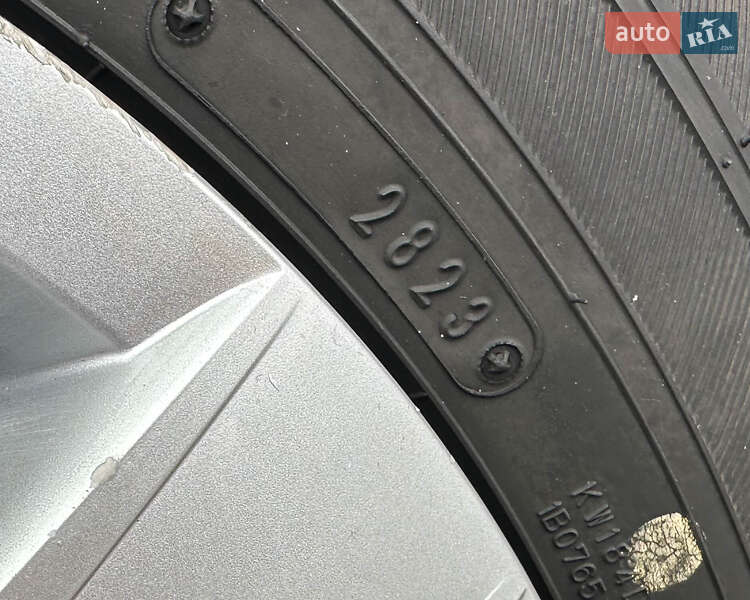 Мінівен Volkswagen Caravelle 2019 в Львові