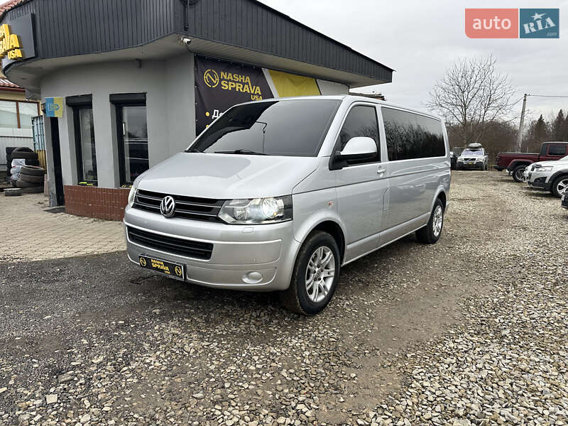 Volkswagen Caravelle 2010