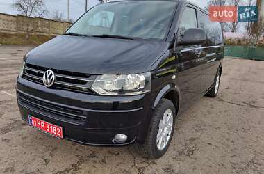 Мінівен Volkswagen Caravelle 2015 в Рівному