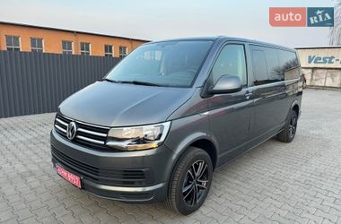 Минивэн Volkswagen Caravelle 2017 в Нововолынске