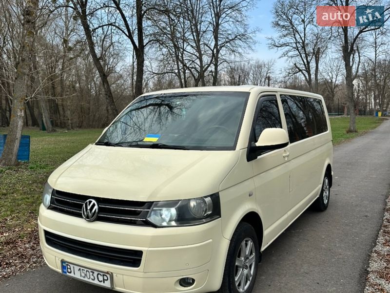 Volkswagen Caravelle 2013
