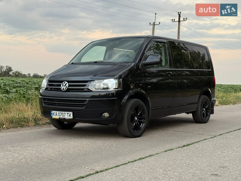 Volkswagen Caravelle 2013