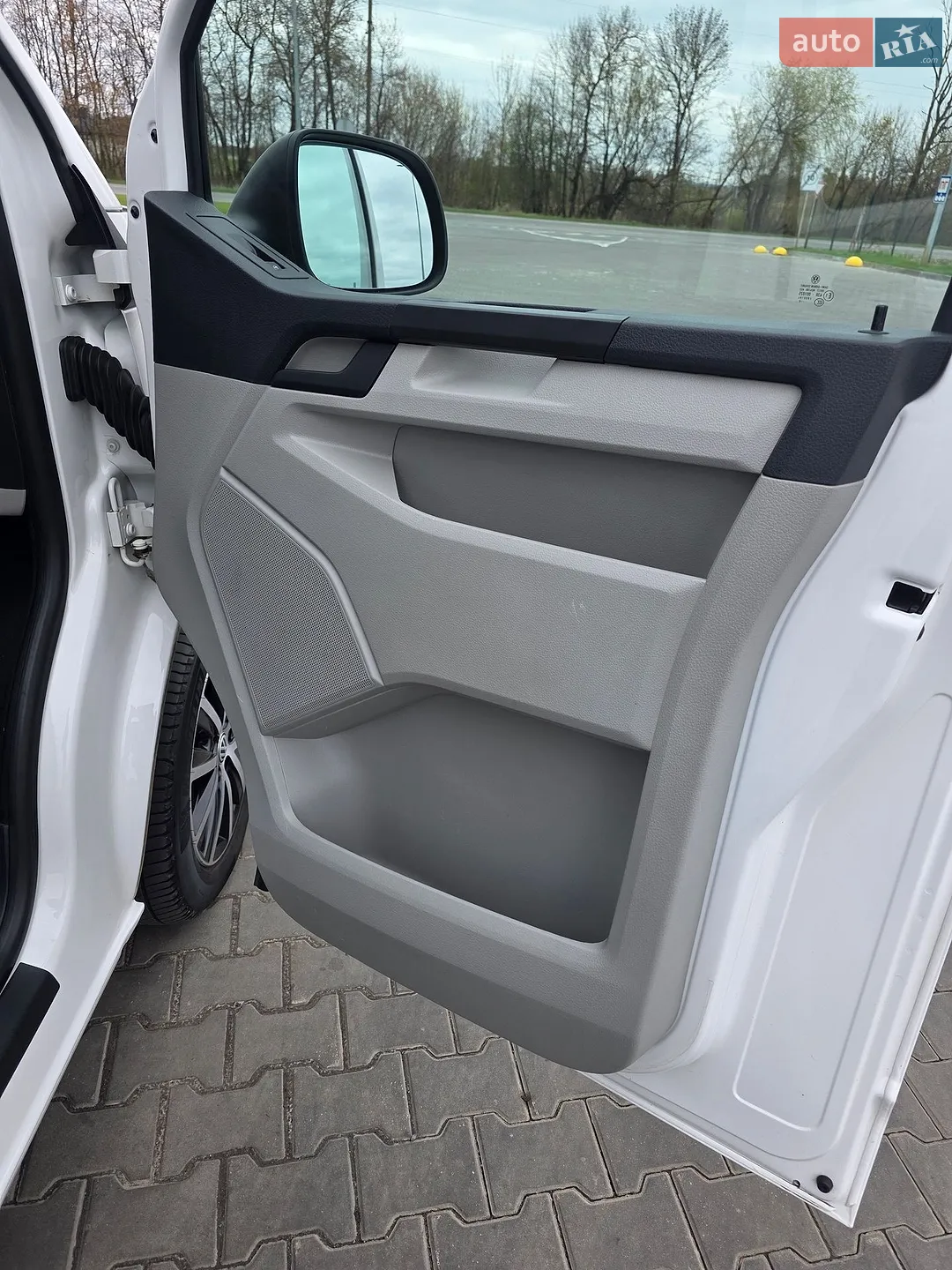 2019 Volkswagen Caravelle - мініатюра 16