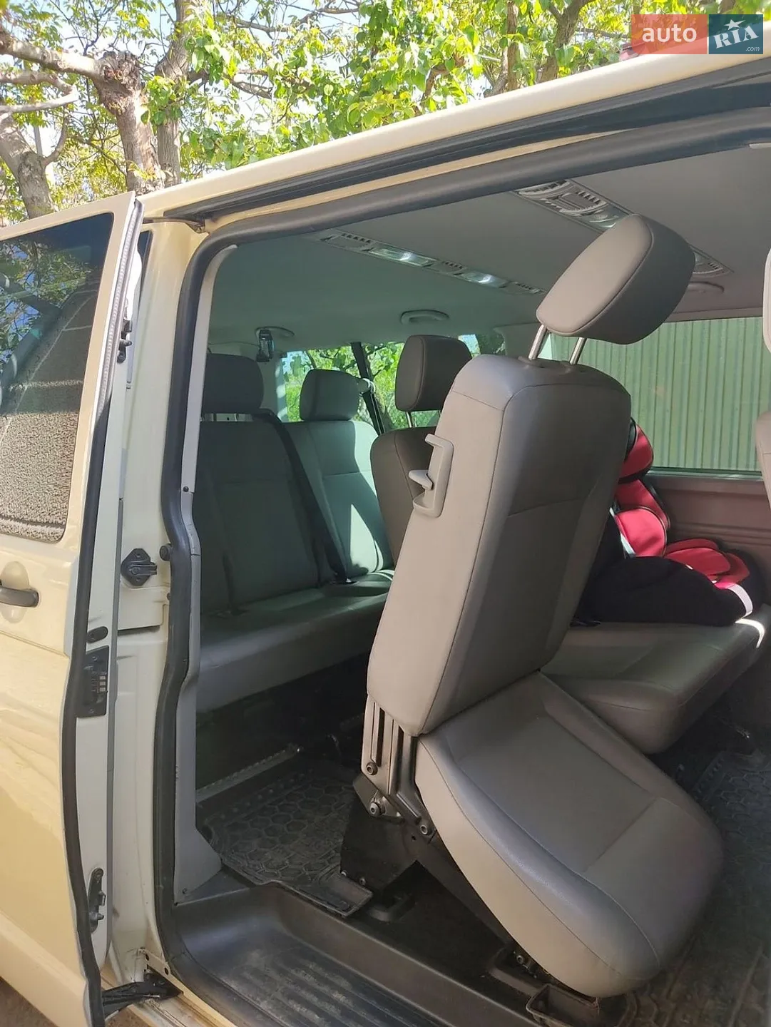 2011 Volkswagen Caravelle - мініатюра 8