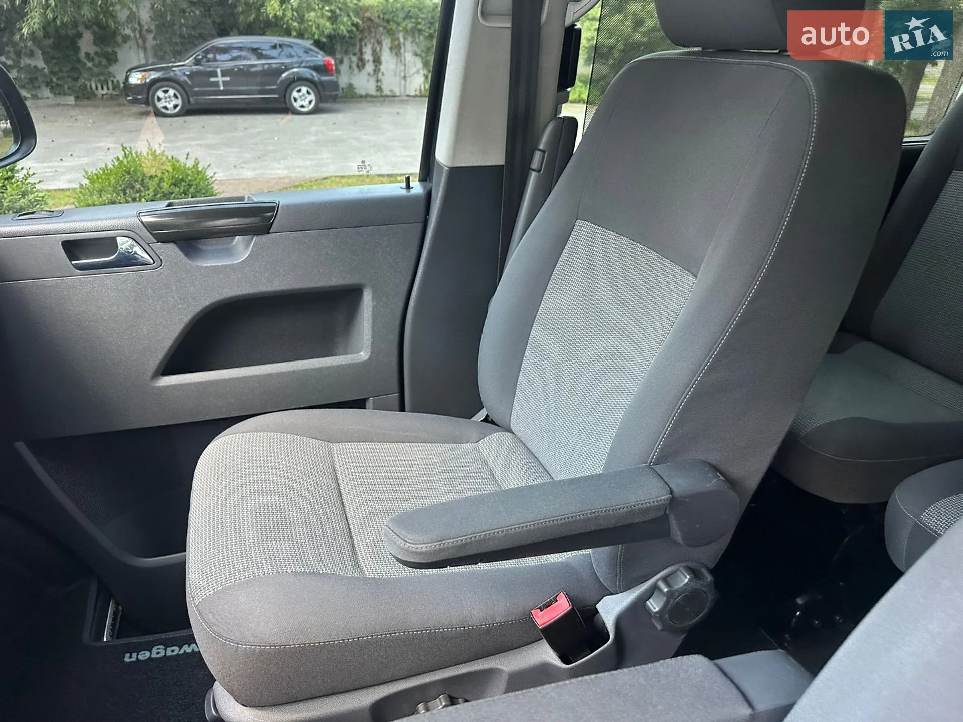 2011 Volkswagen Caravelle - мініатюра 45