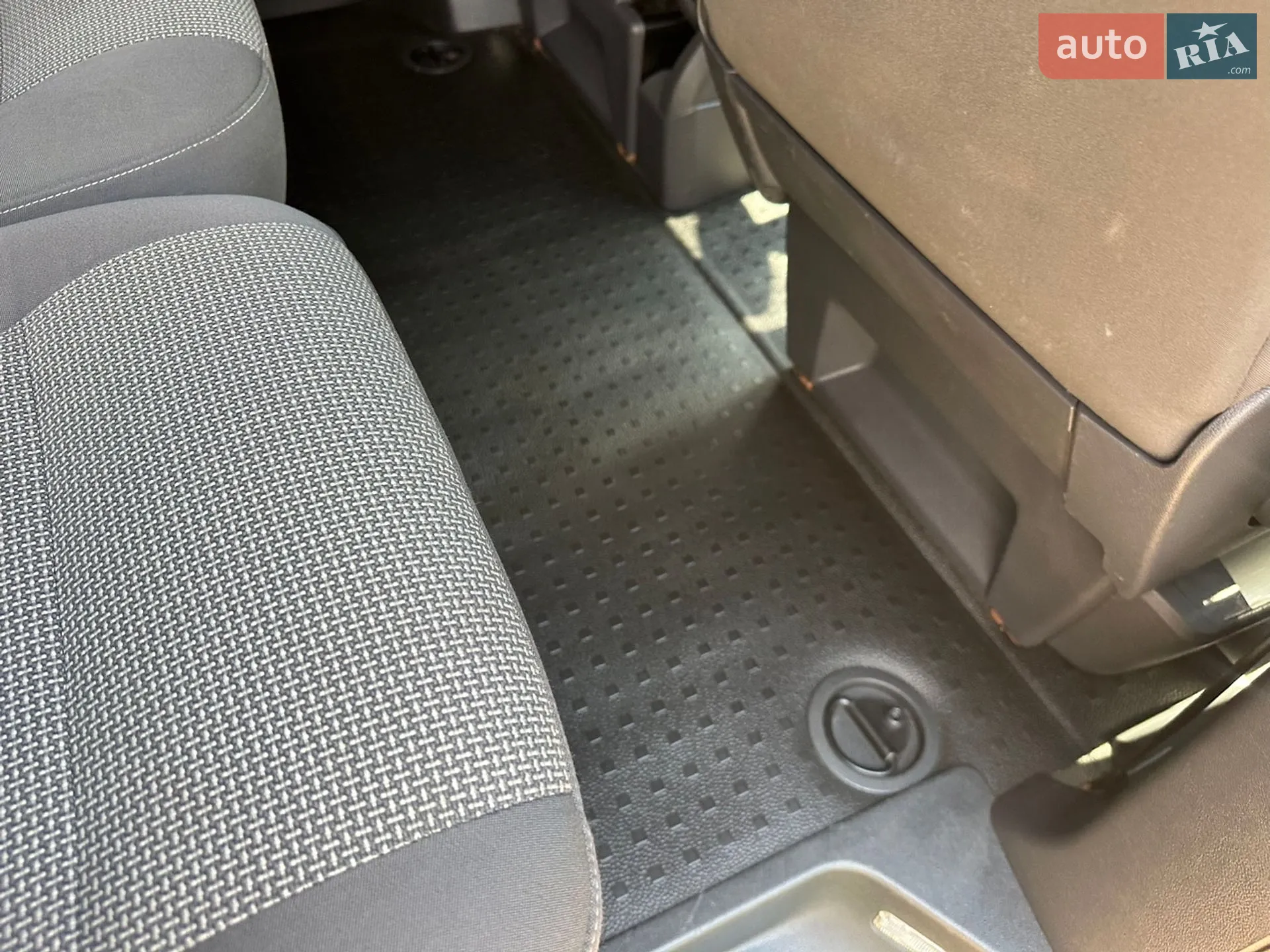 2011 Volkswagen Caravelle - мініатюра 64