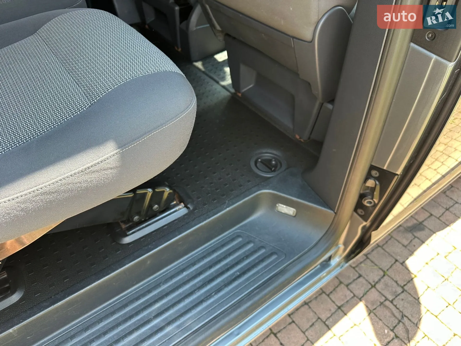 2011 Volkswagen Caravelle - мініатюра 65