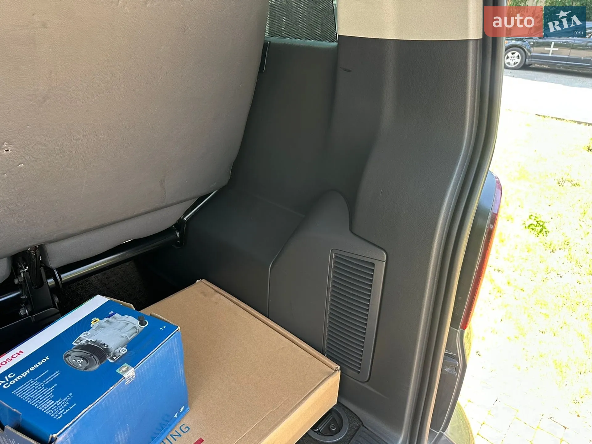 2011 Volkswagen Caravelle - мініатюра 83