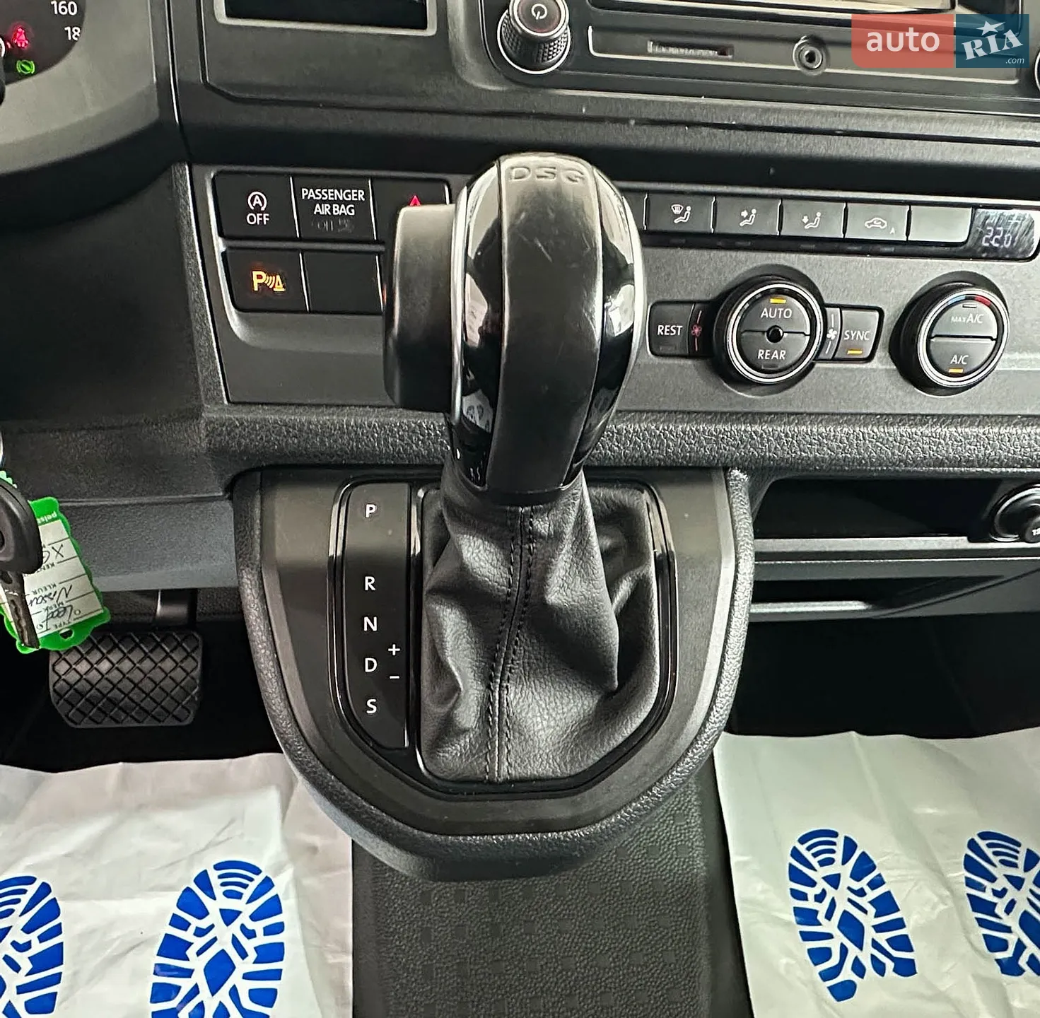 2019 Volkswagen Caravelle - мініатюра 16
