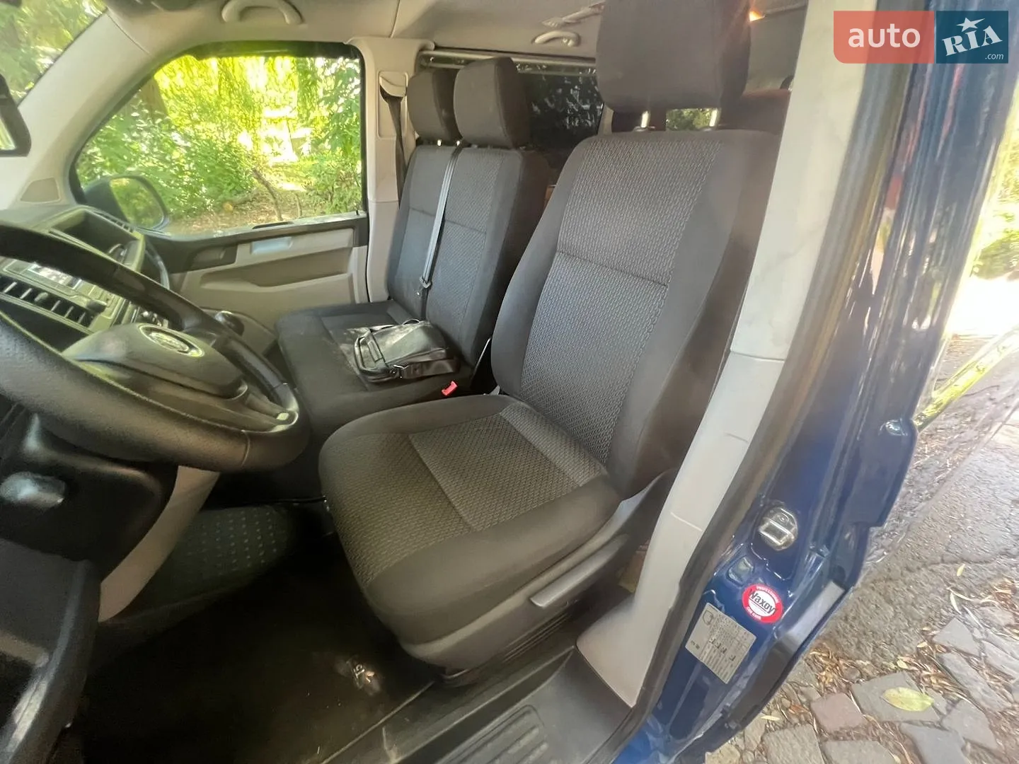 2017 Volkswagen Caravelle - мініатюра 17