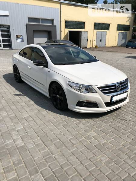 Седан Volkswagen CC / Passat CC 2011 в Львові