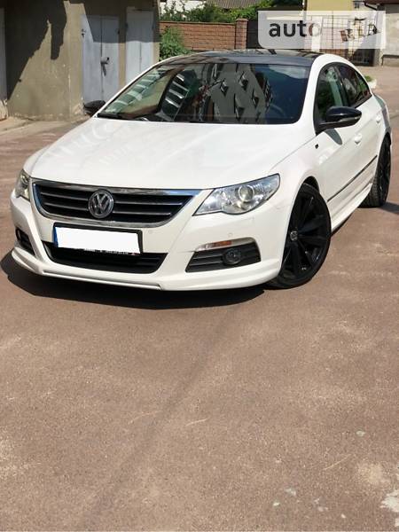Седан Volkswagen CC / Passat CC 2011 в Львові