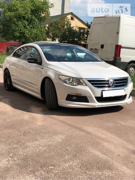 Седан Volkswagen CC / Passat CC 2011 в Львові